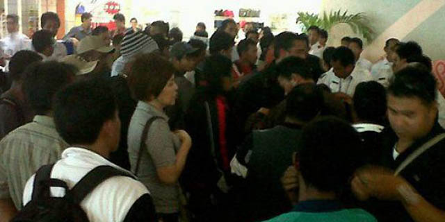 Situasi Makin Kacau, Penumpang Lion Air Mulai Kehilangan Kesabaran