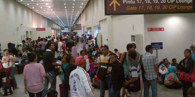 Lion Air Beberapa Rute dari Jakarta Delay Berjam-jam, Penumpang Menumpuk