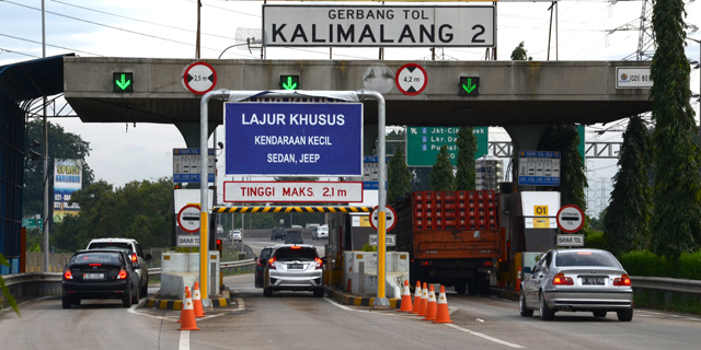 Presiden Minta Tunda Penerapan PPN Jalan Tol