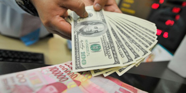 Ini Pembelaan Politisi PDIP Saat Rupiah Tembus Rp 14.800 Per Dollar