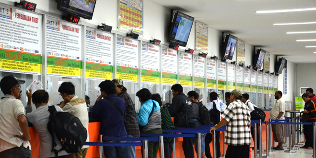 Tiga Hari Loket Dibuka, Tiket Kereta Lebaran H-10 Hingga H-6 Ludes Terjual