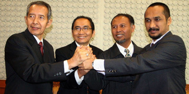 Kelumpuhan KPK Di Depan Mata, Presiden Diminta Turun Tangan
