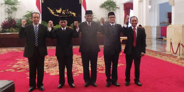 ICW: Pimpinan KPK Mundur Saja Kalau Tak Mau Ajukan PK Putusan Sarpin