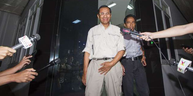Dahlan Iskan Mulai Diperiksa Sebagai Tersangka