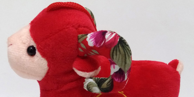Boneka Kambing Paling Dicari Dalam Imlek Tahun Ini