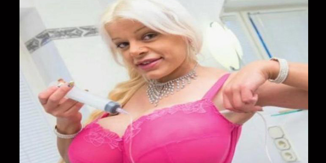 Wanita Ini Rela Hamburkan Ratusan Juta Demi Perbesar Payudara