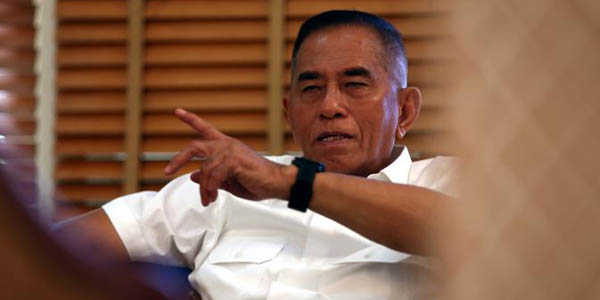 Menhan: TNI di KPK Cuma Bantu Pengamanan