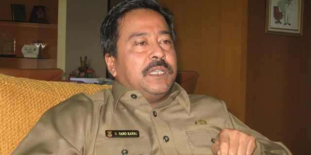Rano Karno Dilantik Jokowi Jadi Gubernur Banten