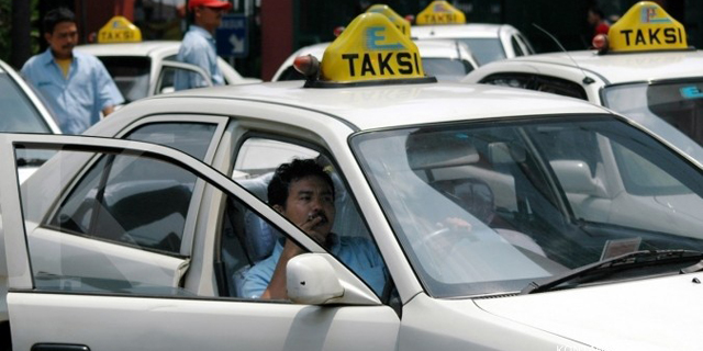 Bermodus Penumpang, Anak Bawah Umur Ini Rampas Taksi Express