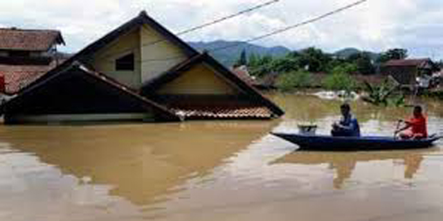 Banjir Rendam Ribuan Rumah di Yogya dan Solo
