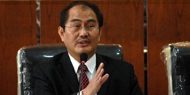 Samad, Bambang, dan Denny Temui Tim 9