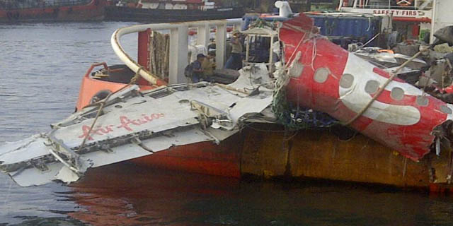 Misteri Penyebab Jatuhnya AirAsia QZ8501 Akhirnya Terungkap