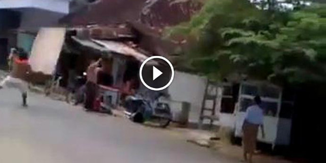 VIDEO: Aksi Pembantaian Sadis Di Keramaian Sumenep