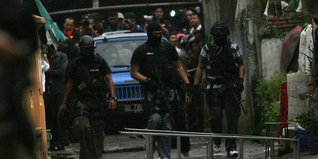 Adik Tersangka ISIS Kehilangan Uang Rp 18 Juta Setelah Digeledah Densus