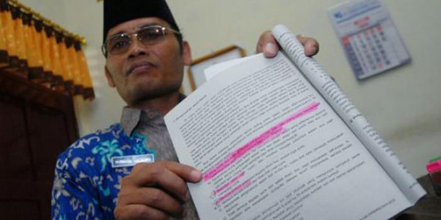 Buku Berisi Ajaran Radikal Juga Beredar Di Semua Sekolah