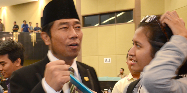 Lelang Cincin Akik Tommy Soeharto Dimenangkan Haji Lulung