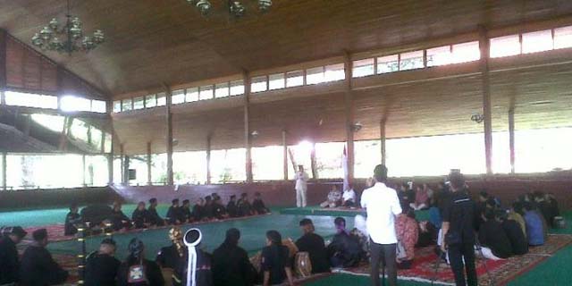 Puluhan Pendekar Silat Berkumpul dan Adu Sakti di Kediaman Prabowo