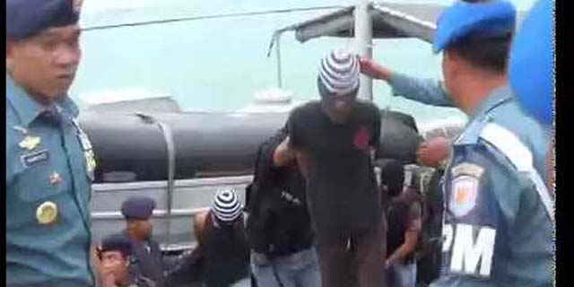 Tim Reaksi Cepat TNI-AL Bekuk Gerombolan Perompak di Selat Malaka