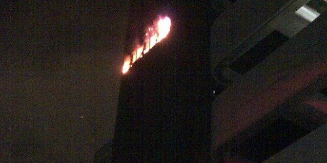 Kebakaran di Wisma Kosgoro Macetkan Kawasan Thamrin