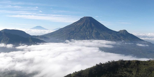 Segudang Kisah Misteri Di Kaki Gunung Sindoro