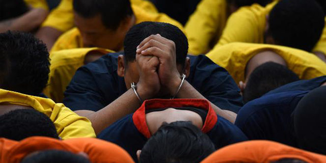 Perekrut WN Tiongkok di Pasar Minggu Terus Diburu