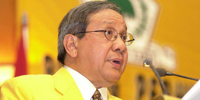 Akbar Tandjung Minta Golkar Kubu Agung Laksono Tak Ajukan Kasasi