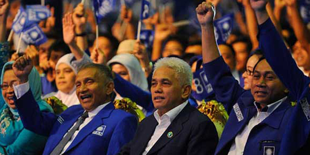 Pidato Di Kongres, Amien Sebut Ketua Umum Bohong dan Temui Elite KIH