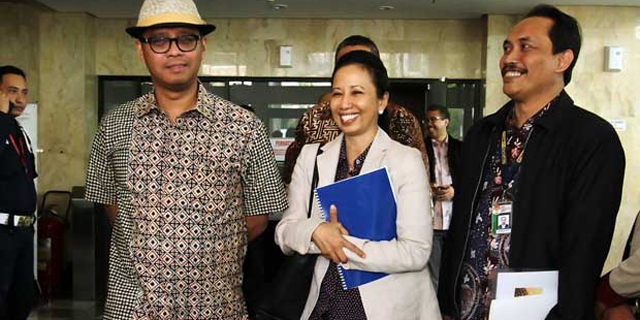 PDIP Minta Jokowi Copot Rini Soemarno dan Andi Widjajanto, Ada Apa?