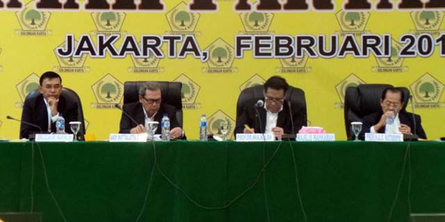 Kubu Agung Laksono Minta Kubu Ical Hadiri Sidang Mahkamah Partai Golkar