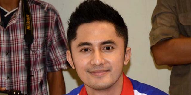 Nyalon Bupati Kediri, Artis Hengky Kurniawan Tunggu Restu Zulkifli