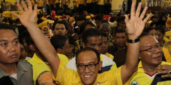 Nanti Malam Ical Kumpulkan DPD Golkar Se-Indonesia