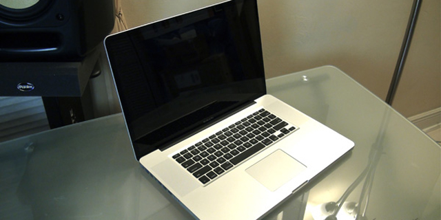 Apple Perbaiki ‘Cacat’ MacBook Pro 2011 Gratis