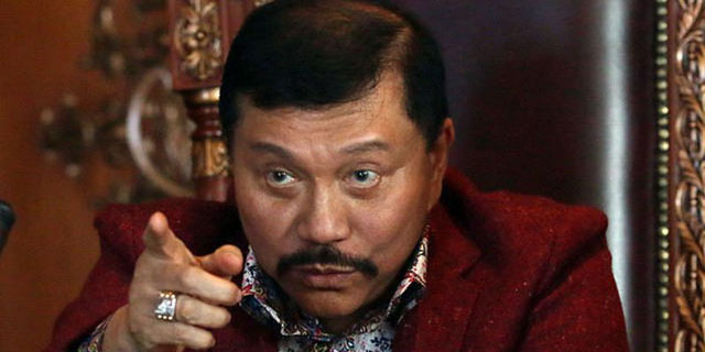 Hendropriyono Resmi Gandeng Mobil Esemka