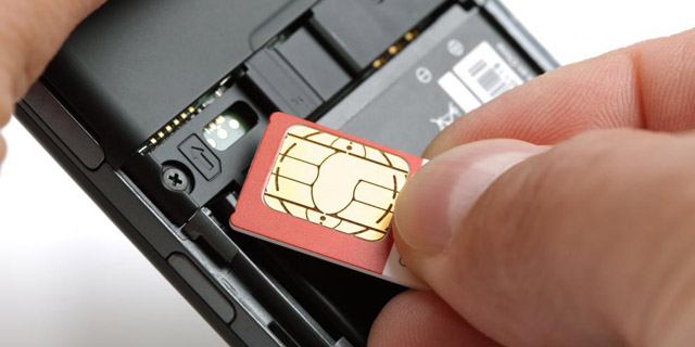 Operator Seluler Belum Mau Gunakan Kartu SIM Lokal