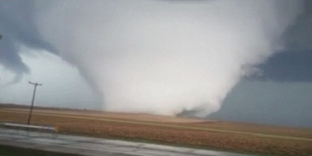Angin Tornado Merusak Beberapa Kawasan Amerika Serikat