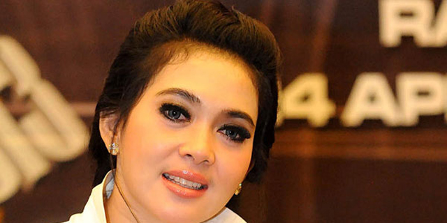 Syahrini Ungkap Perkenalannya dengan Feriyani Lim