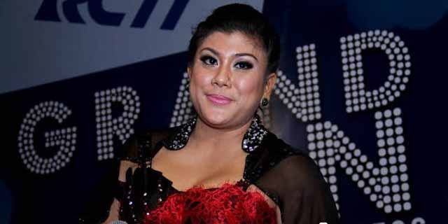 Putus dari Kekasih Bulenya, Regina Pilih Fokus ke Karir