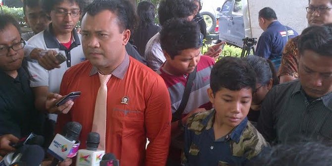 Penyanyi Cilik Tegar Kembali Datangi Bareskrim Polri