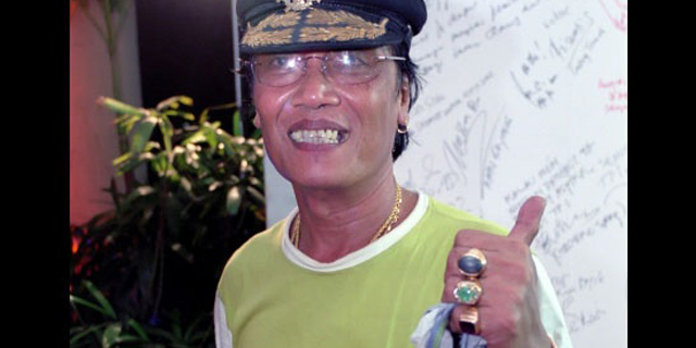 Jalani  Sidang, Tessy Minta Ditemani Anggota Srimulat
