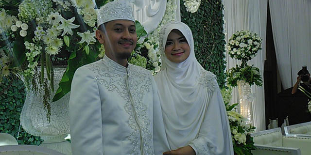 Resmi Menikah, Yulia Rachman Tetap Tak Mau Bicara Soal Suami