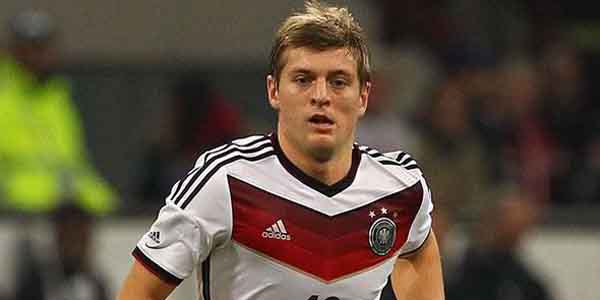 Tak Ingin Salah, Tony Kroos Anggap Madrid & Bayern Satu Level