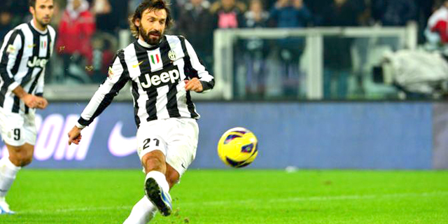 Sepakan Pirlo Bawa Kemenangan Juve Atas Atalanta 2-1