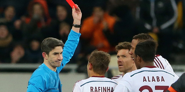 Alonso Kartu Merah, Bayern Gagal Taklukkan Shakhtar