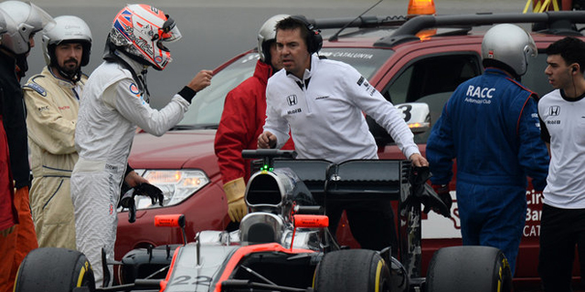 Button dan McLaren-Honda Frustasi Pada Test Pramusim Di Barcelona