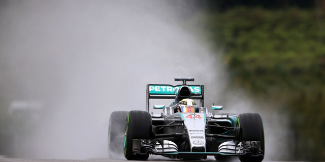 Alami Insiden, Hamilton Tercepat pada Hari Pertama GP Kanada