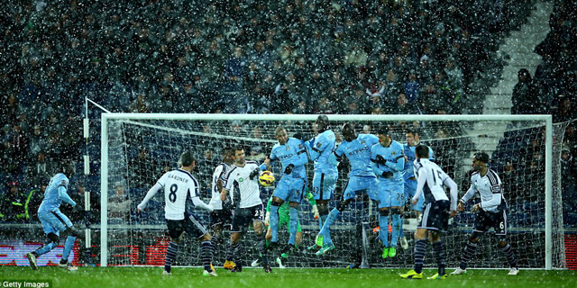 Hajar West Brom 3-0, ManCity Kian Dekati Chelsea