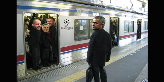 Chelsea Tersingkir, Mourinho Kebanjiran Hadiah Meme Kocak