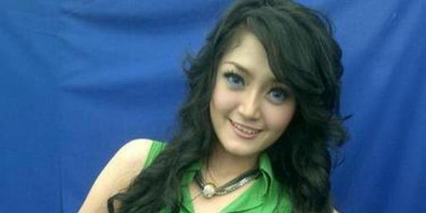 Siti Badriah Keasyikan Pacaran
