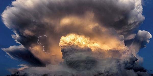 Awan Kumulonimbus Kian Menjulang Karena Pemanasan Global