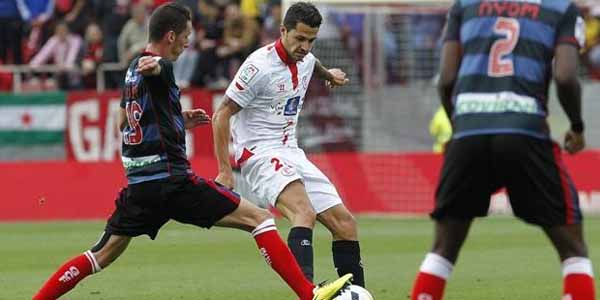 Lumat Granada, Sevilla Terus Melaju